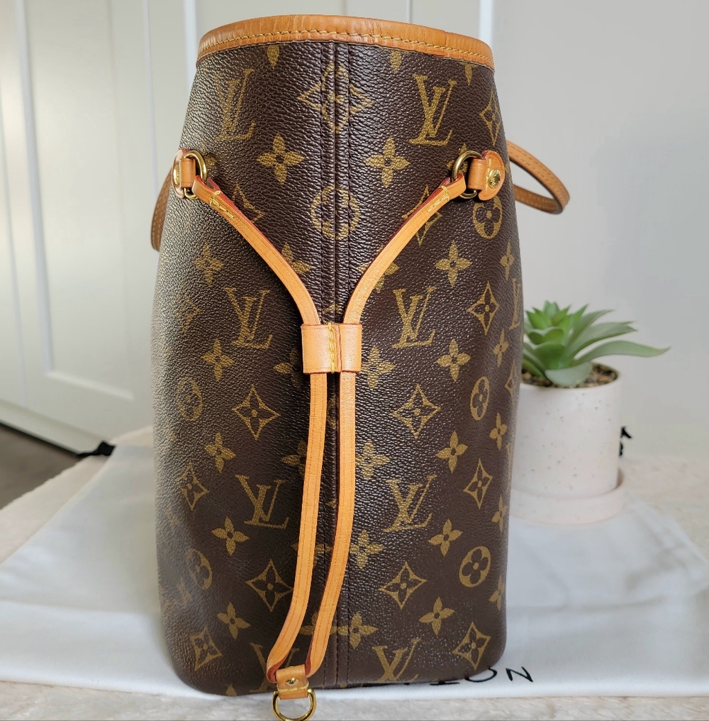 Louis Vuitton Neverfull MM Monogram "PEONY Hot Pink Interior" Tote Bag - Picture 9 of 17